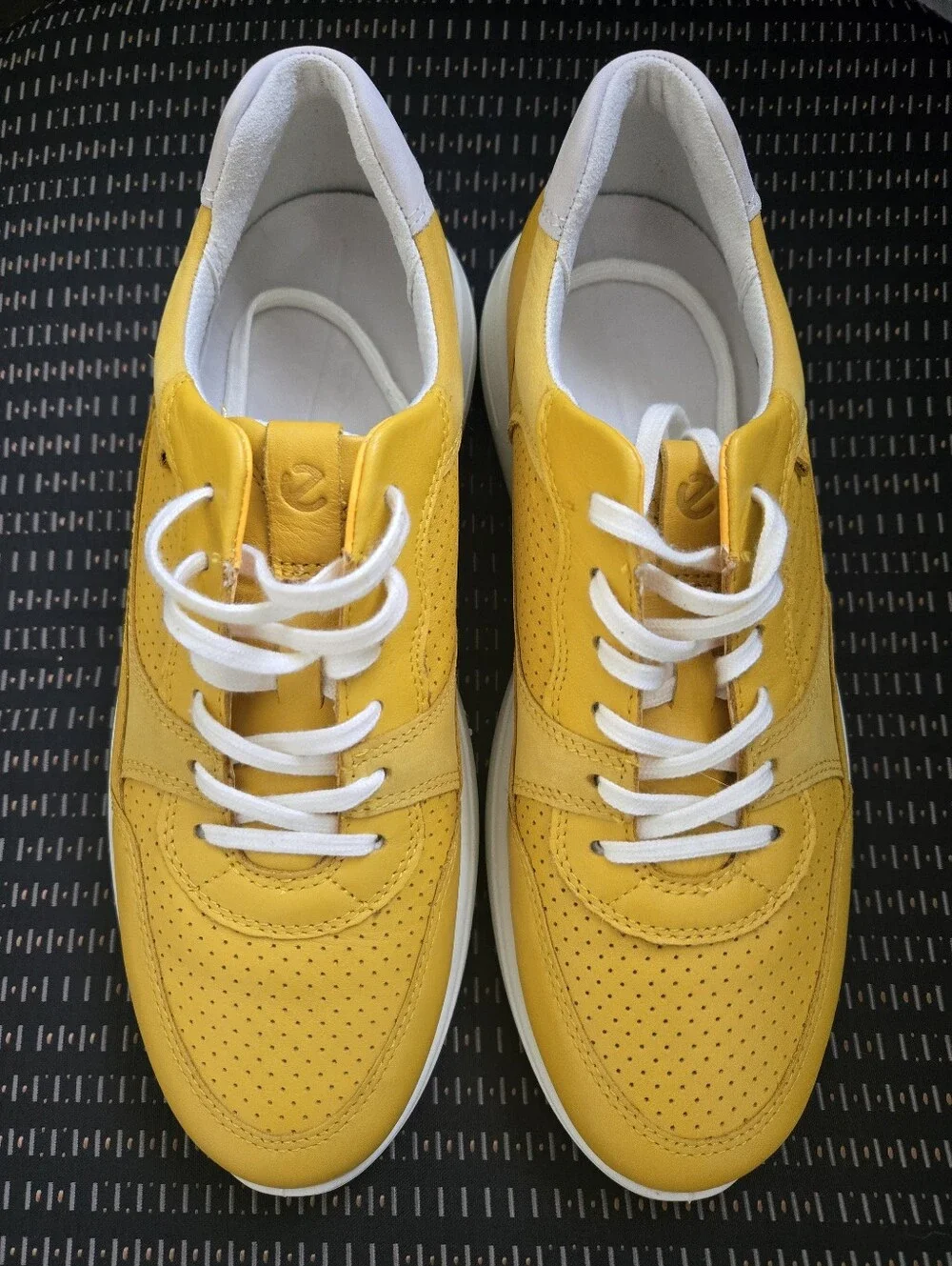 Ecco Yellow Sneakers US8